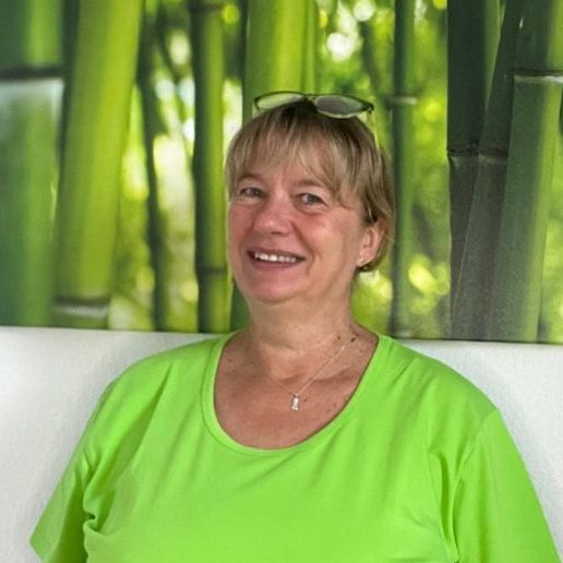 Michaela Hansen Michaela Hansen